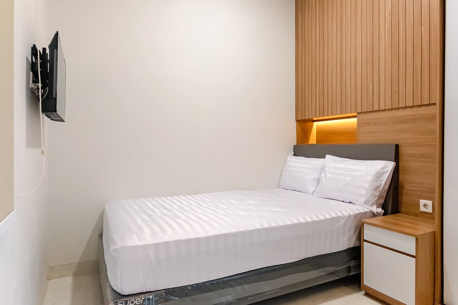 Inn-House-Simpang-Lima-SR-1