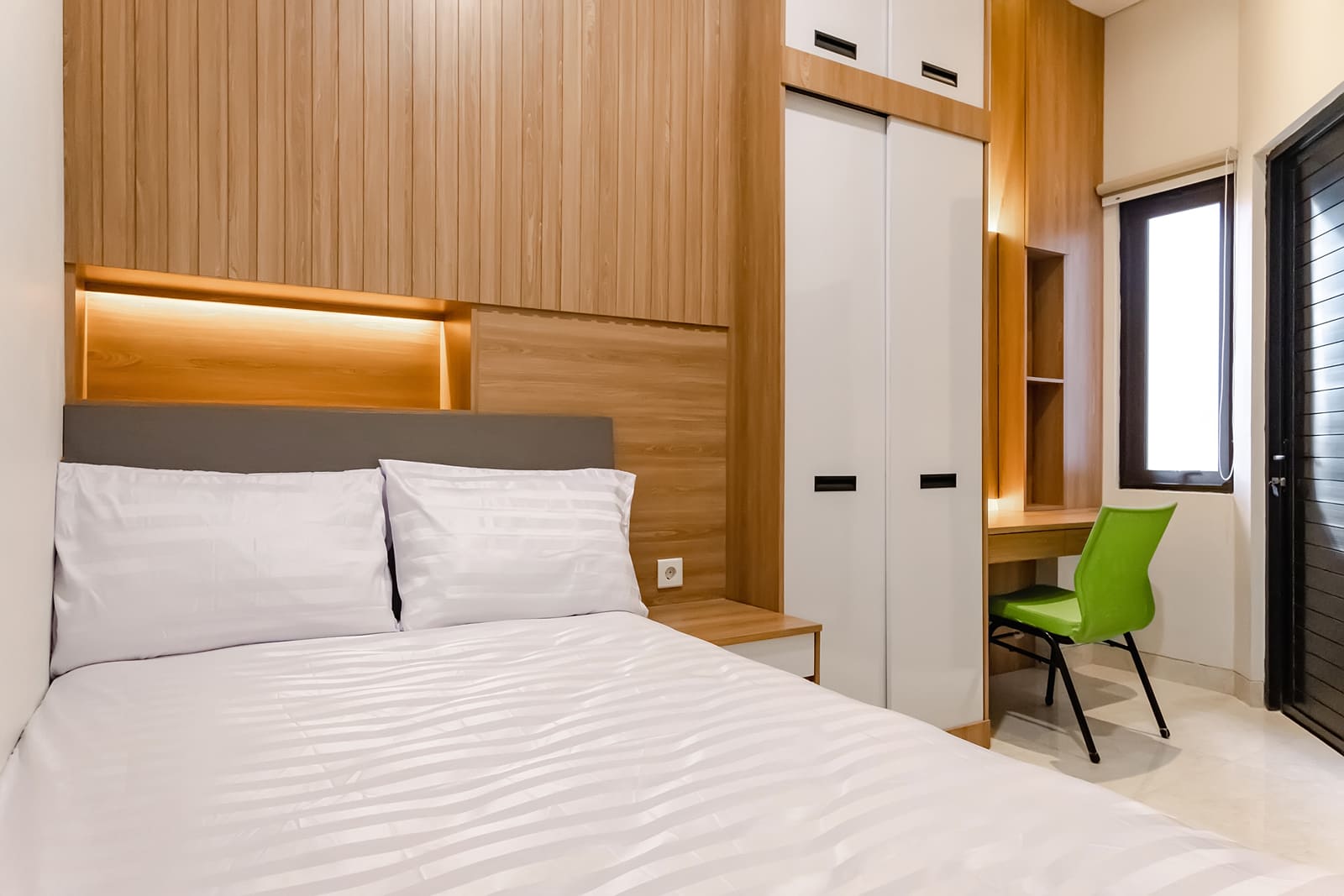 Inn-House-Simpang-Lima-SR-2