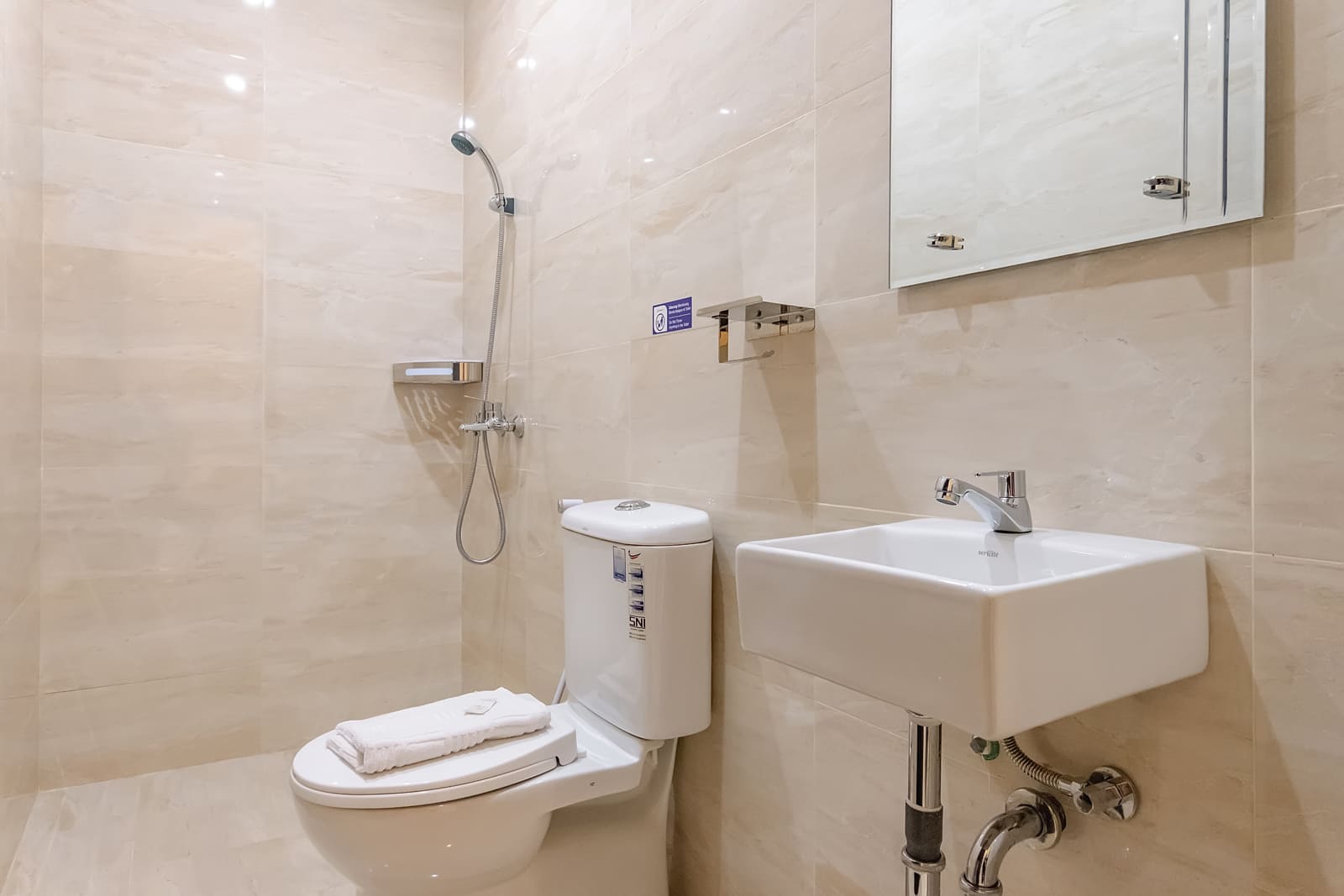 Inn-House-Simpang-Lima-VIP-10